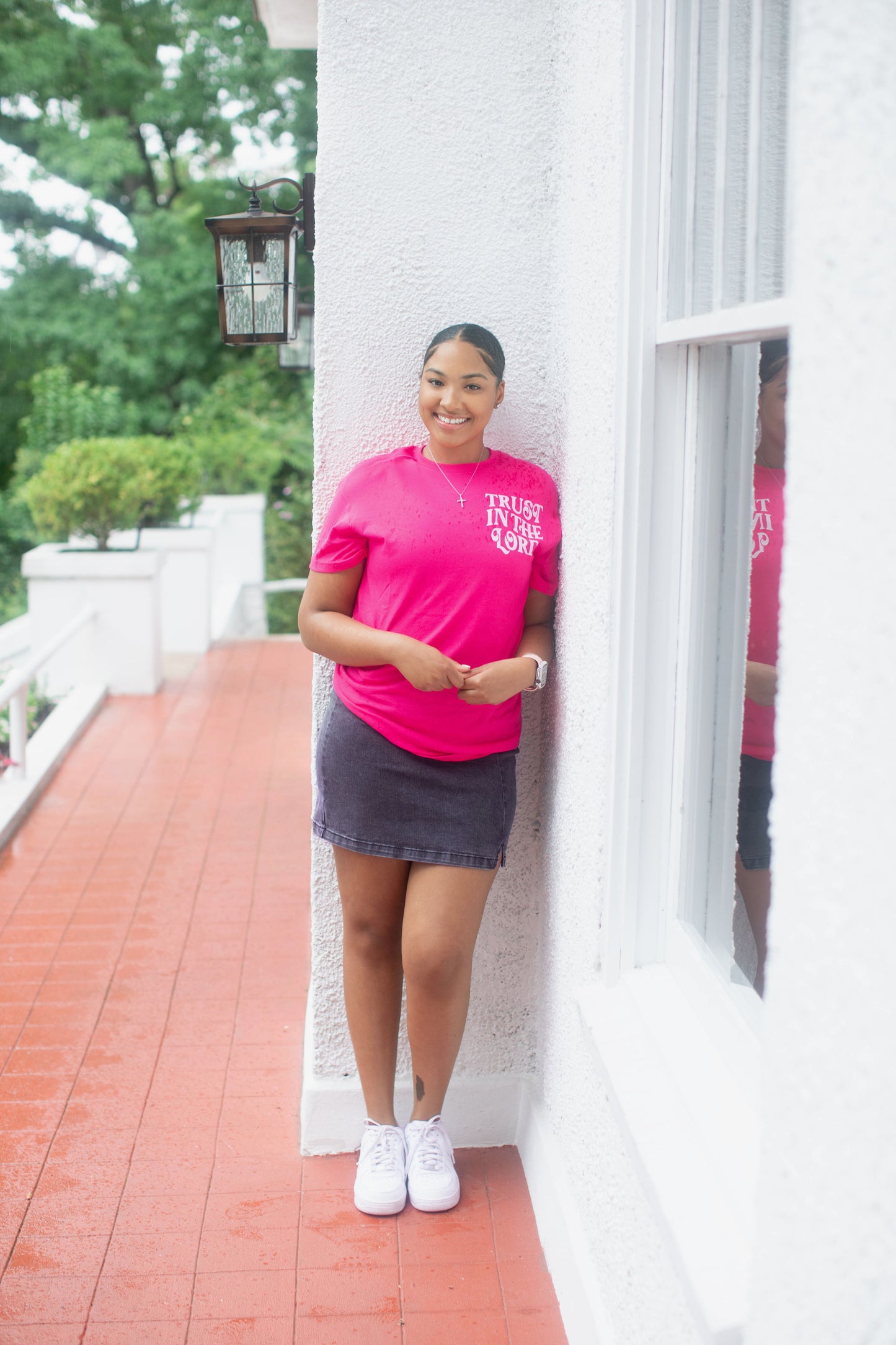 Trust in the Lord Tee Pink