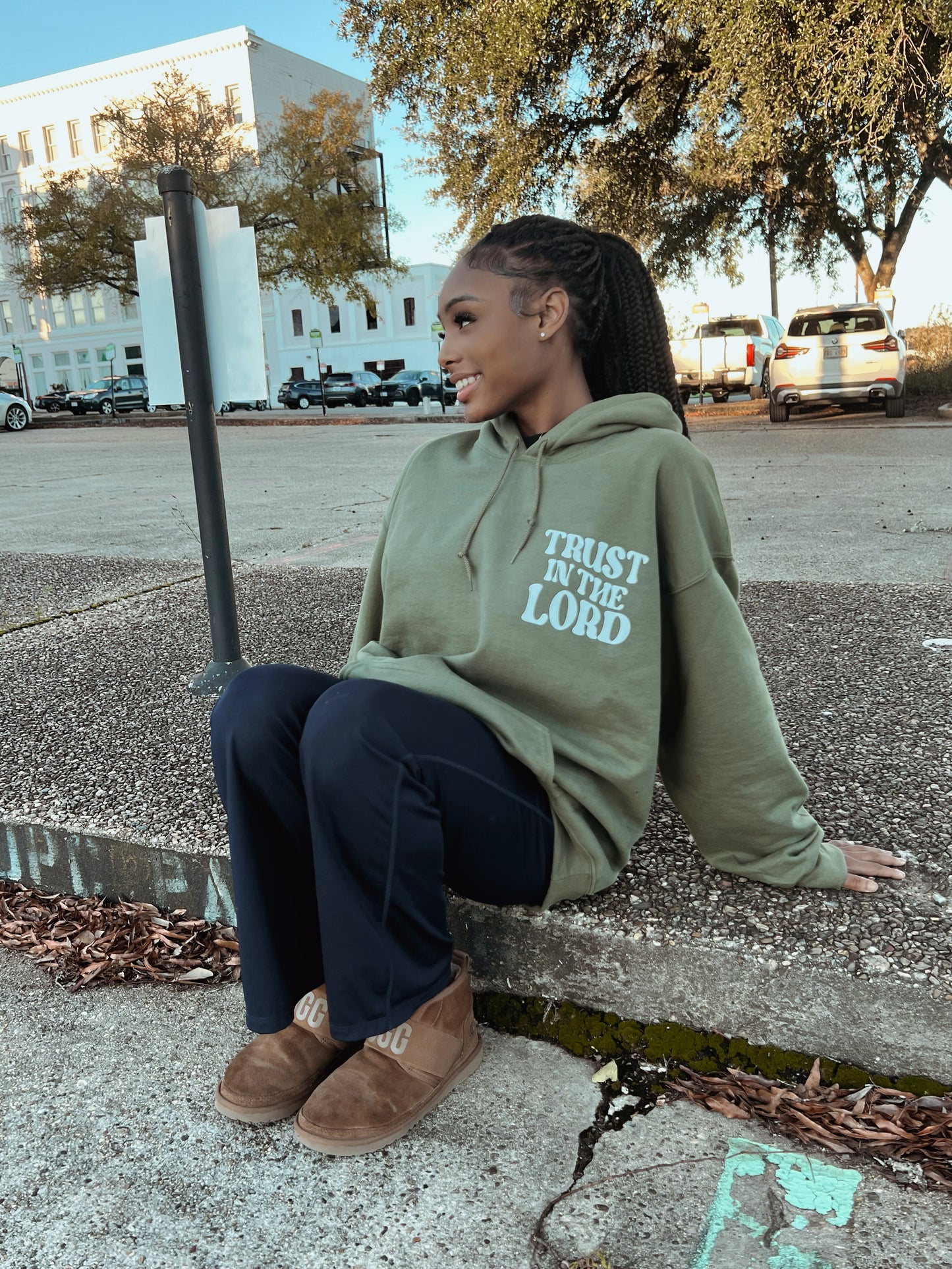 Trust in the Lord Hoodie Military Green